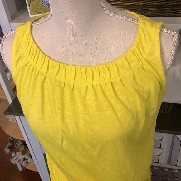 Ann Taylor Loft Sleeveless Yellow Top‎ Sz XS - Picture 3 of 7